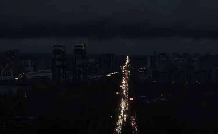 स्पेन और पुर्तगाल में भीषण बिजली संकट, परिवहन और संचार सेवाएं बाधित