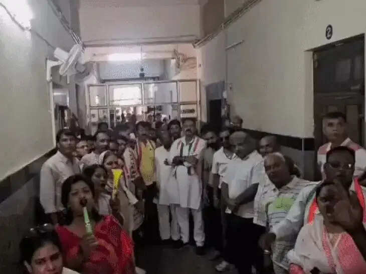 उदयपुर नगर निगम में हंगामे के बाद कांग्रेस नेताओं पर केस