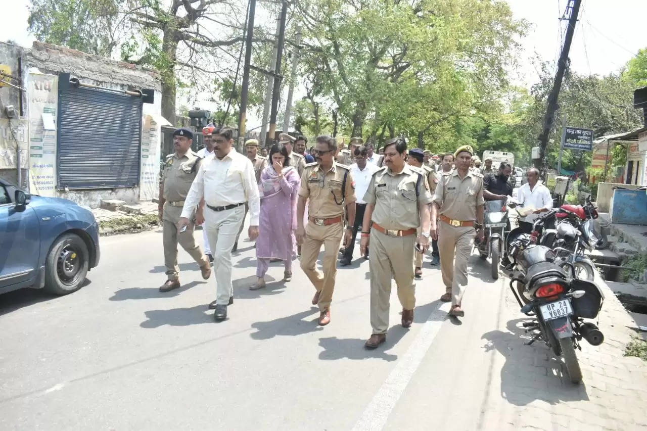 कल से नामांकन प्रक्रिया शुरू, डीईओ ने नामांकन कक्ष सहित अन्य व्यवस्थाओं का किया निरीक्षण,