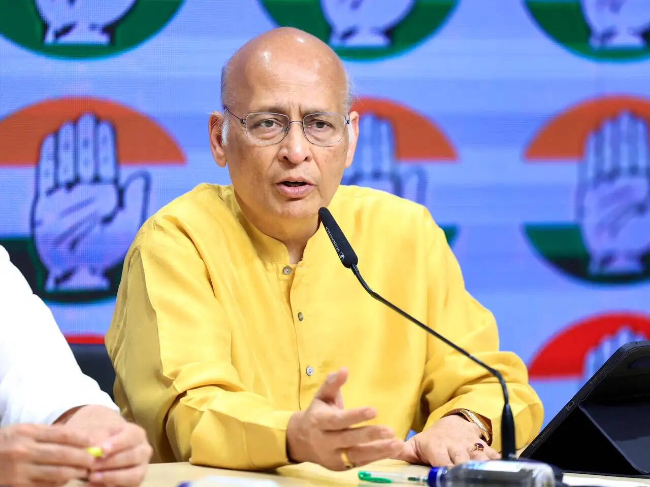 पवन खेड़ा को अग्रिम जमानत पर सिंघवी बोले, न्यायपालिका ने मूल्यों की रक्षा की