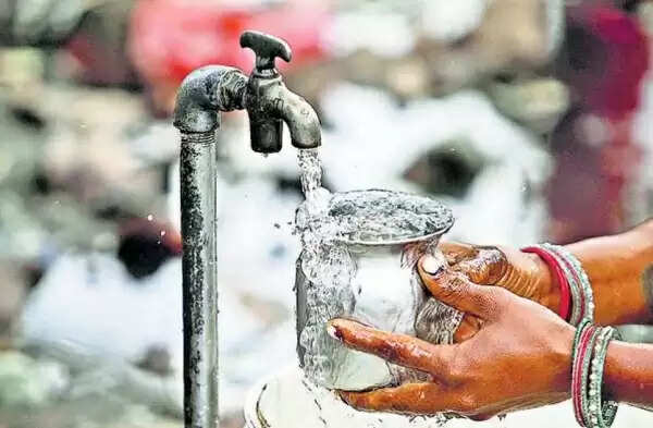 डिंडोरी जिले के जनजातीय गांव उफरी में कभी था जल संकट, अब हर घर पहुंचा नल से जल