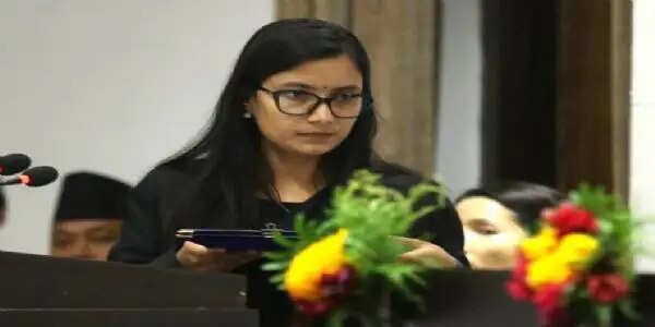 नेपाल में मातृत्व अवकाश 90 दिन से बढ़ाकर 6 महीने करने की तैयारी, पिता को 42 दिन की छुट्टी का प्रस्ताव