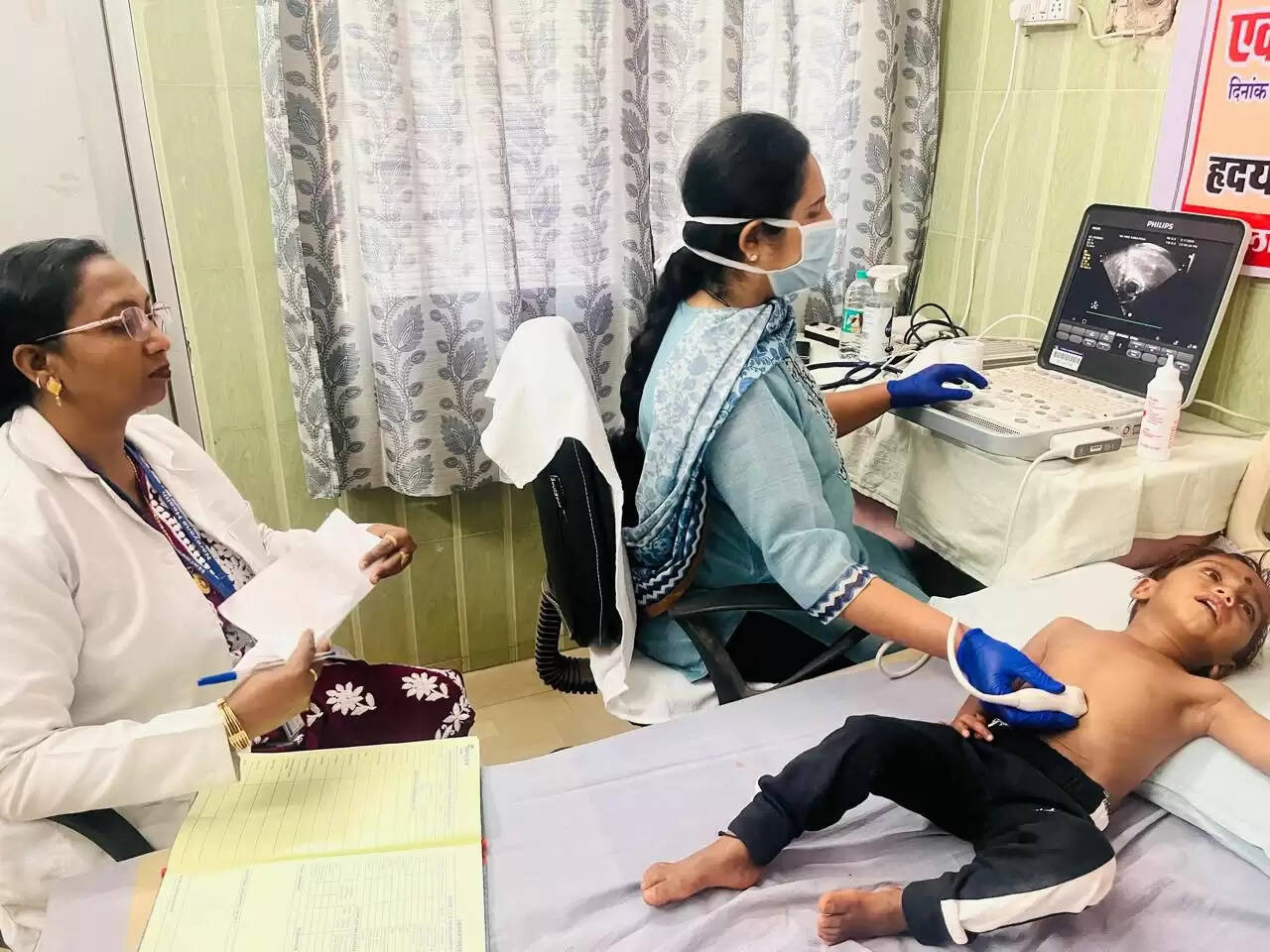 हृदय जांच शिविर : 53 बच्चों की हुई जांच, 26 बच्चों की होगी सर्जरी