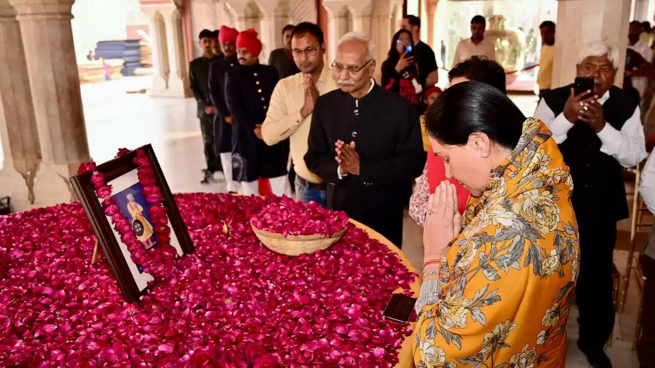 सिटी पैलेस में मनाई गई आमेर नरेश राजा मानसिंह प्रथम की 475 वीं जयंती