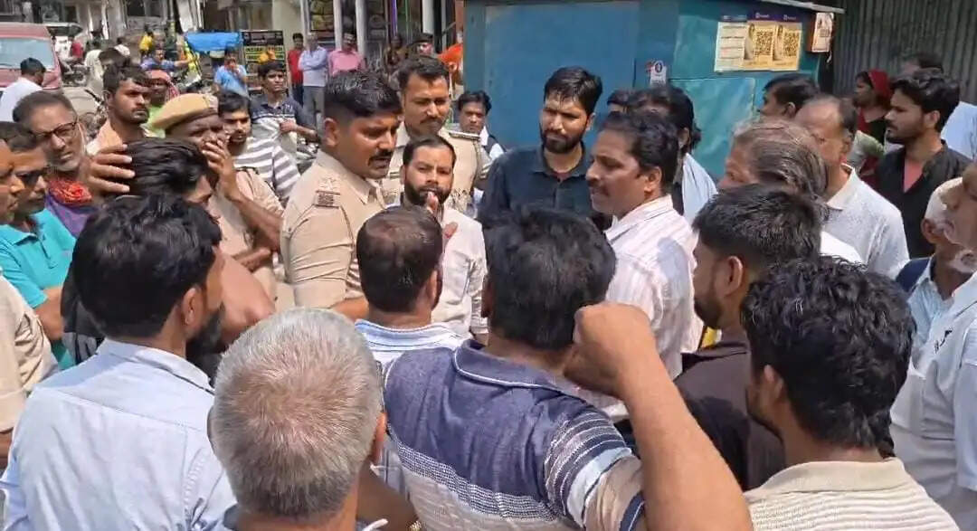 जमीन विवाद, आनंद मार्ग स्कूल खोलने की तैयारी में, दूसरे पक्ष ने जताया विरोध