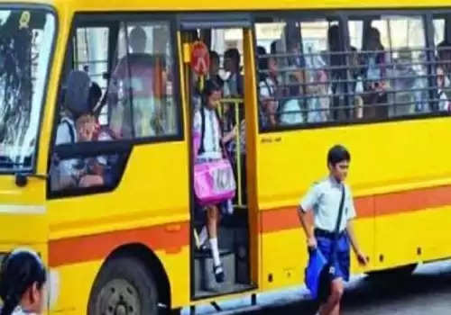 एक स्कूल बस समेत 11 फिटनेस फेल वाहन सीज, 10 का चालान