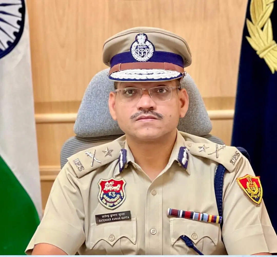 फरीदाबाद पुलिस ने वीकेंड अभियान में दबाेचे 185 आरोपी