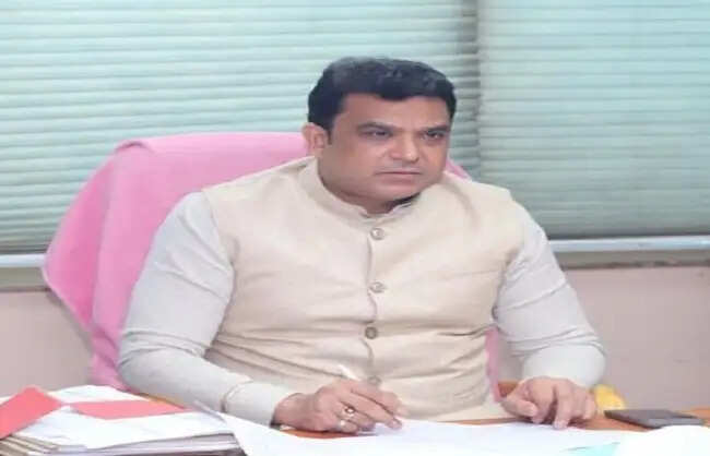 दिल्ली के मेयर ने निगमायुक्त को हटाने के लिए गृह मंत्री को लिखा पत्र