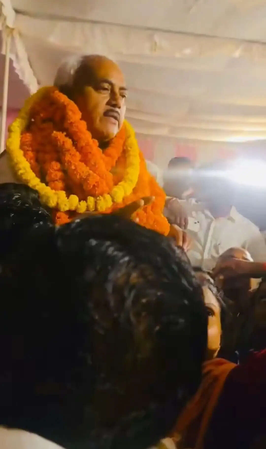 वाराणसी खंड शिक्षक निर्वाचन क्षेत्र से सपा के लाल बिहारी यादव जीते, स्नातक क्षेत्र की मतगणना में भी बढत