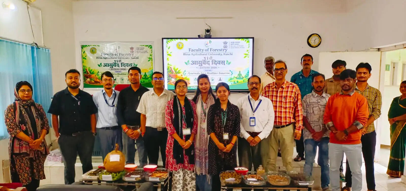 औषधीय पौधे हमारी प्राकृतिक चिकित्सा पद्धति और पारंपरिक ज्ञान का आधार : डॉ आलोक