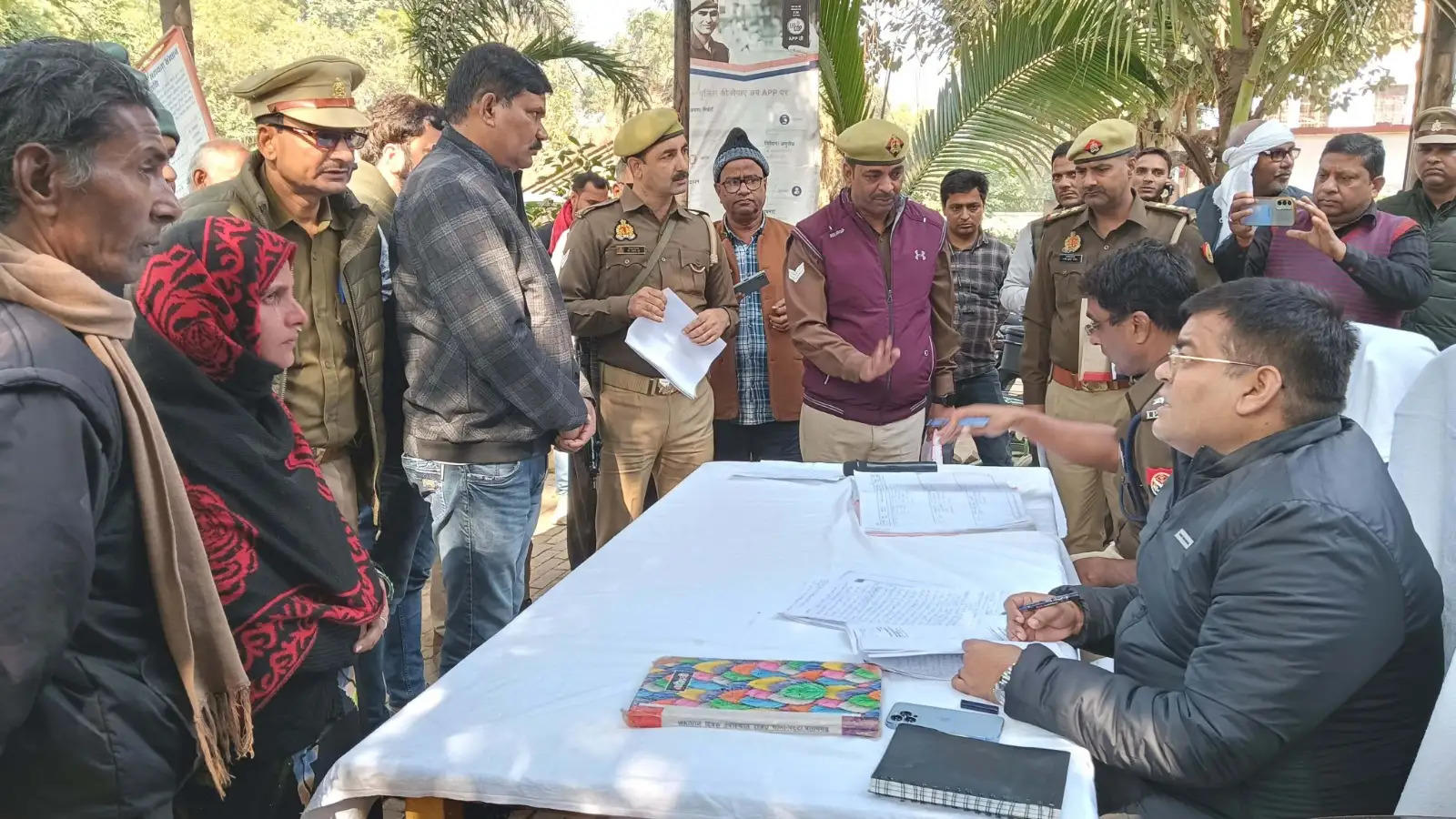 राजस्व एवं पुलिस की संयुक्त टीम शिकायतों का गुणवत्ता पूर्ण कराए समाधान: जिलाधिकारी