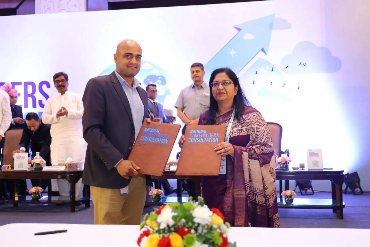 झारखंड ने उद्योग, प्रौद्योगिकी और पर्यटन क्षेत्रों में 99,000 करोड़ से अधिक का निवेश आकर्षित किया