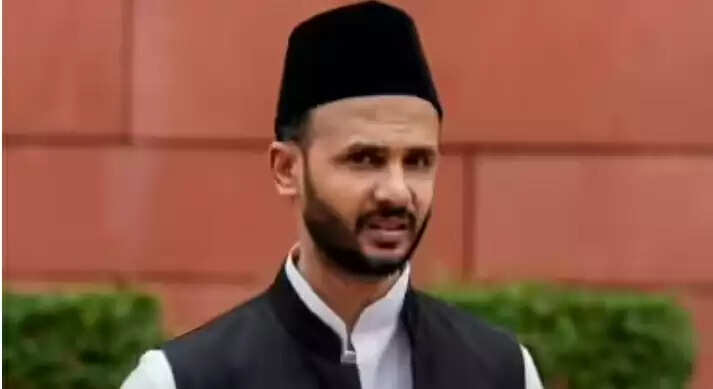 रामभद्राचार्य के हिंदू राष्ट्र बनाने वाले बयान पर भड़के सपा सांसद बर्क , बोले - नहीं आएंगी 470 सीटें