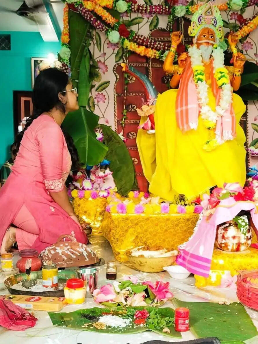 ब्रह्माण्ड के शिल्पकार भगवान विश्वकर्मा पूजा धूमधाम से मनाई गई