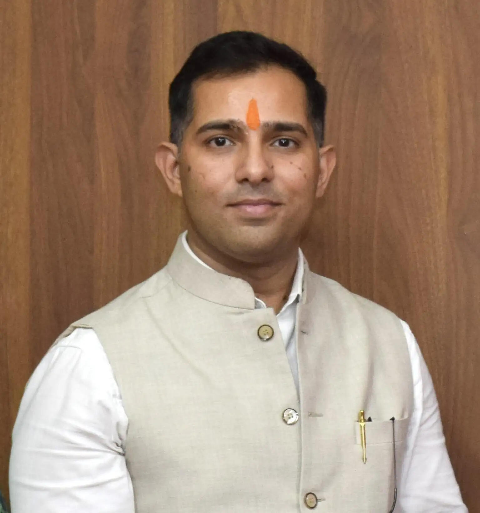 शोधार्थी अद्वितीय इंदु महाजन को पीएचडी की उपाधि