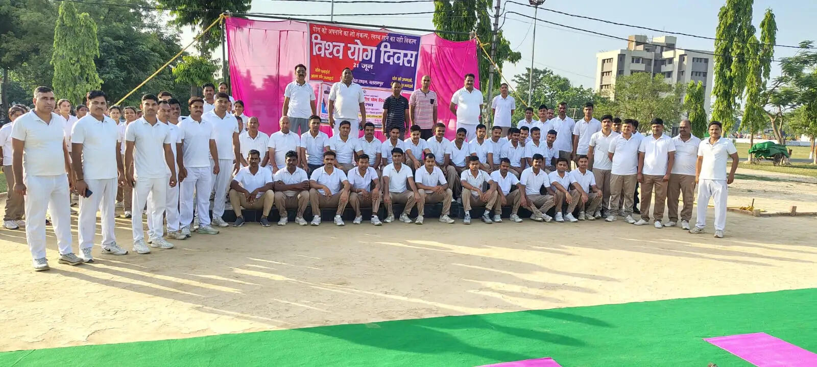 नियमित योग अभ्यास से बढ़ती है कार्यक्षमता : पुलिस अधीक्षक
