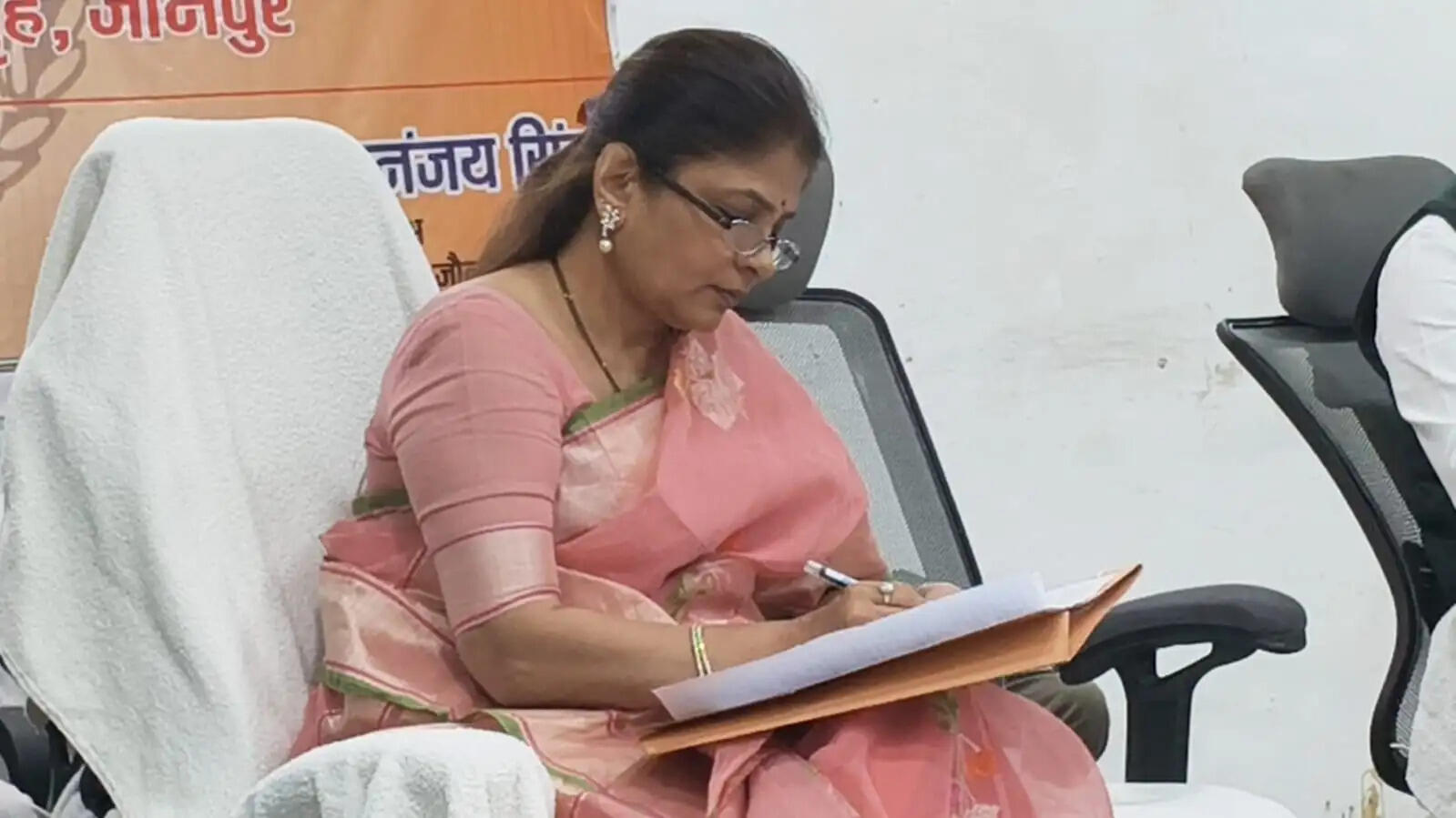 जिला पंचायत बोर्ड बैठक में 144.47 करोड़ के पुनरीक्षित बजट पर मुहर, विकास योजनाओं पर चर्चा