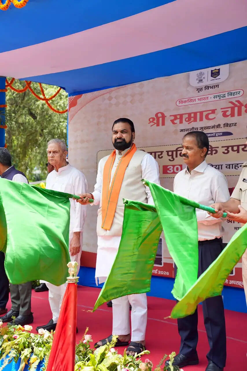 मुख्यमंत्री ने  84 पुलिस वाहनों का किया लोकार्पण