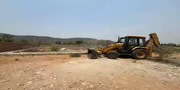 जेडीए दस्ते ने झोटवाड़ा बोरिंग चौराहा से कांटा-पंखा चौराहा तक सड़क सीमा से हटाए अतिक्रमण