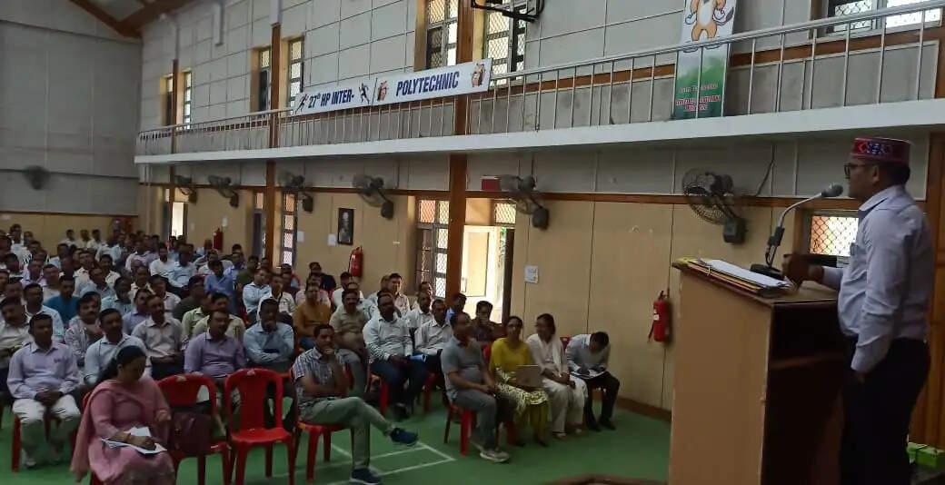 मतदान प्रक्रिया को गहनता से समझें सभी अधिकारी : संजीत सिंह
