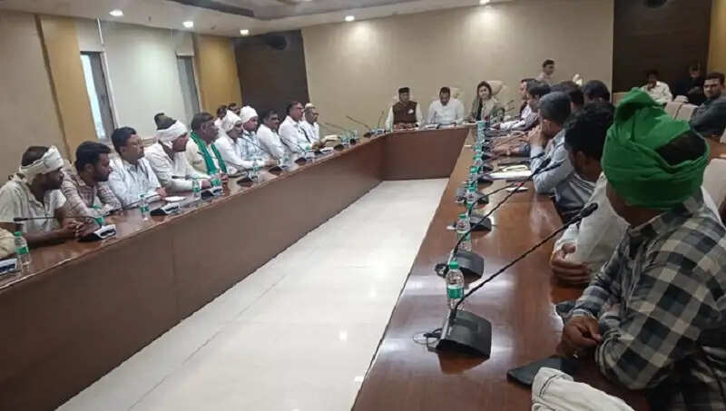 (अपडेट) मप्र सरकार के 60 फीसदी उपज खरीदने के फैसले के बाद किसानों का आंदोलन खत्म