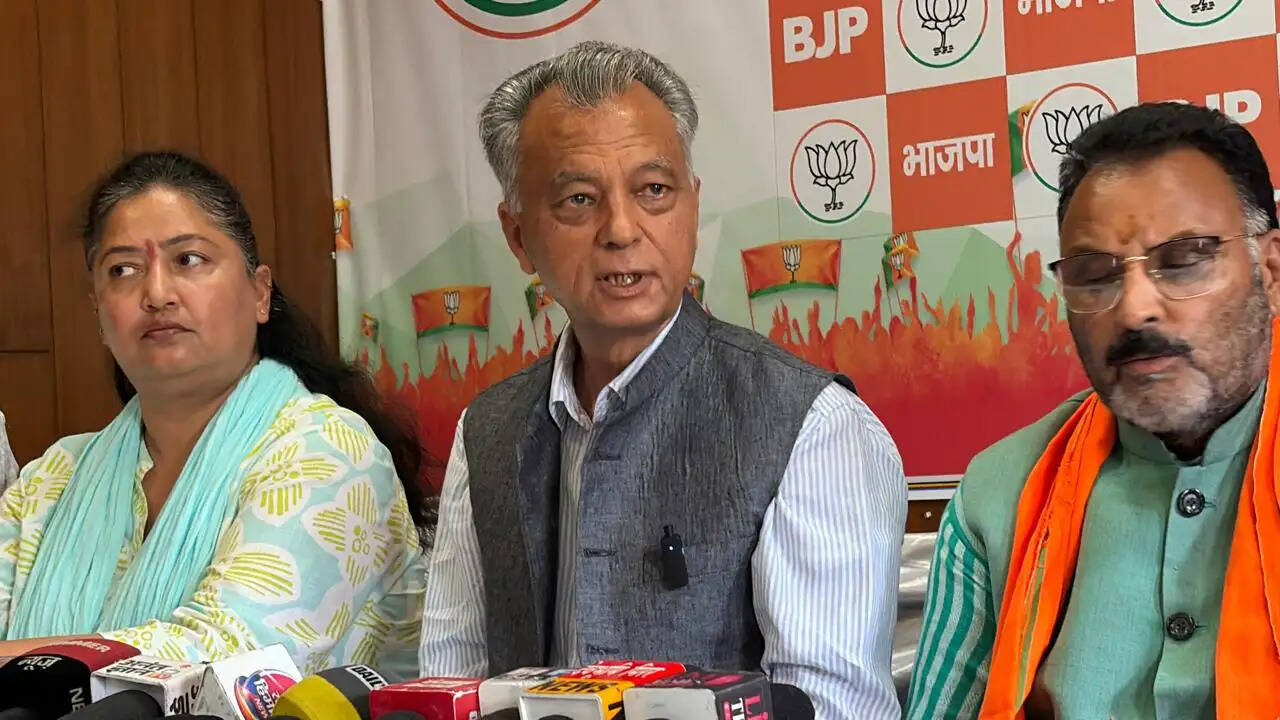 मंडी नगर निगम को आधुनिक और व्यवस्थित शहर बनाने का रोडमैप है भाजपा का संकल्प पत्र : अनिल शर्मा