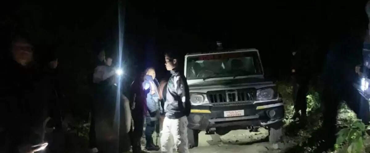 एम्बुलेंस में मरीज के बजाय गांजा,480 किलो गांजा के साथ दो कारोबारी गिरफ्तार