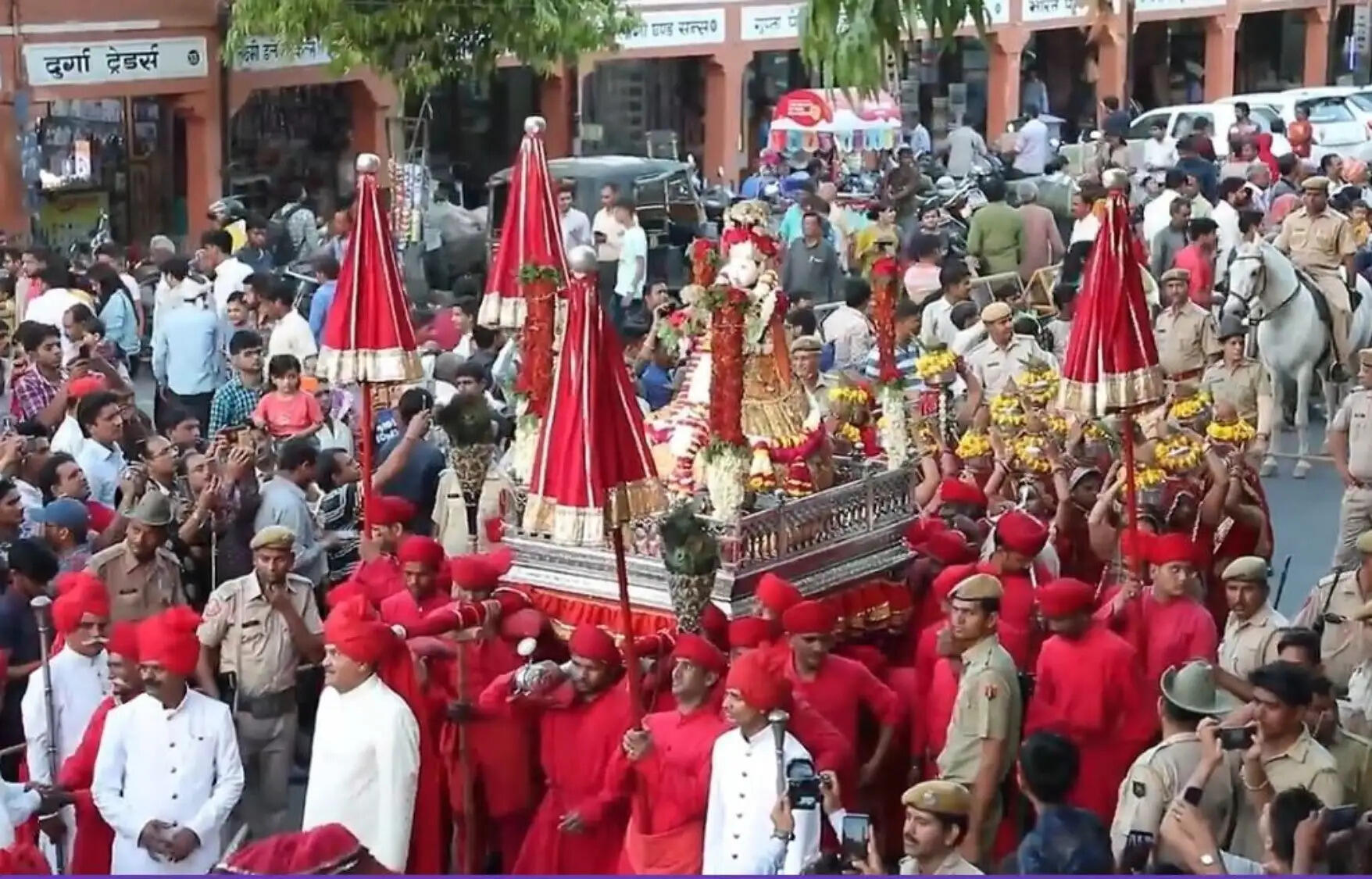 जनानी ड्योढ़ी से शनिवार को निकलेगी गणगौर माता की शाही सवारी