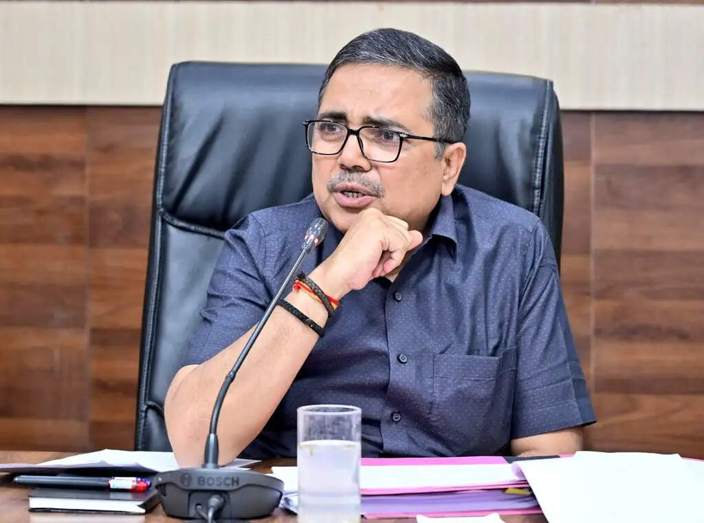 झारखंड उच्च न्यायालय अवमानना के 33 मामलों की डीसी ने की समीक्षा