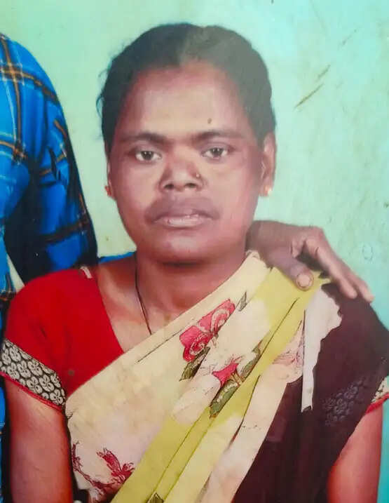 बीजापुर के आवापल्ली में दीवार गिरने से एक महिला की मौत