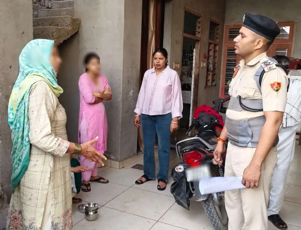 कैथल में नशा व शराब तस्करों के ठिकानों पर ताबड़तोड़ छापेमारी
