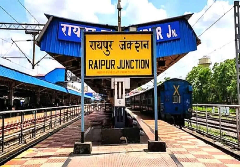 उरला रेलवे अंडरब्रिज में दो माह तक चलेगा मरम्मत कार्य, एक लेन से नियंत्रित रहेगा यातायात