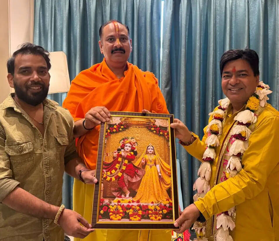 भोले बाबा के आशीर्वाद से बनेगा मूल गर्भ गृह स्थल पर भगवान श्री कृष्ण का भव्य मंदिर : प्रदीप मिश्र