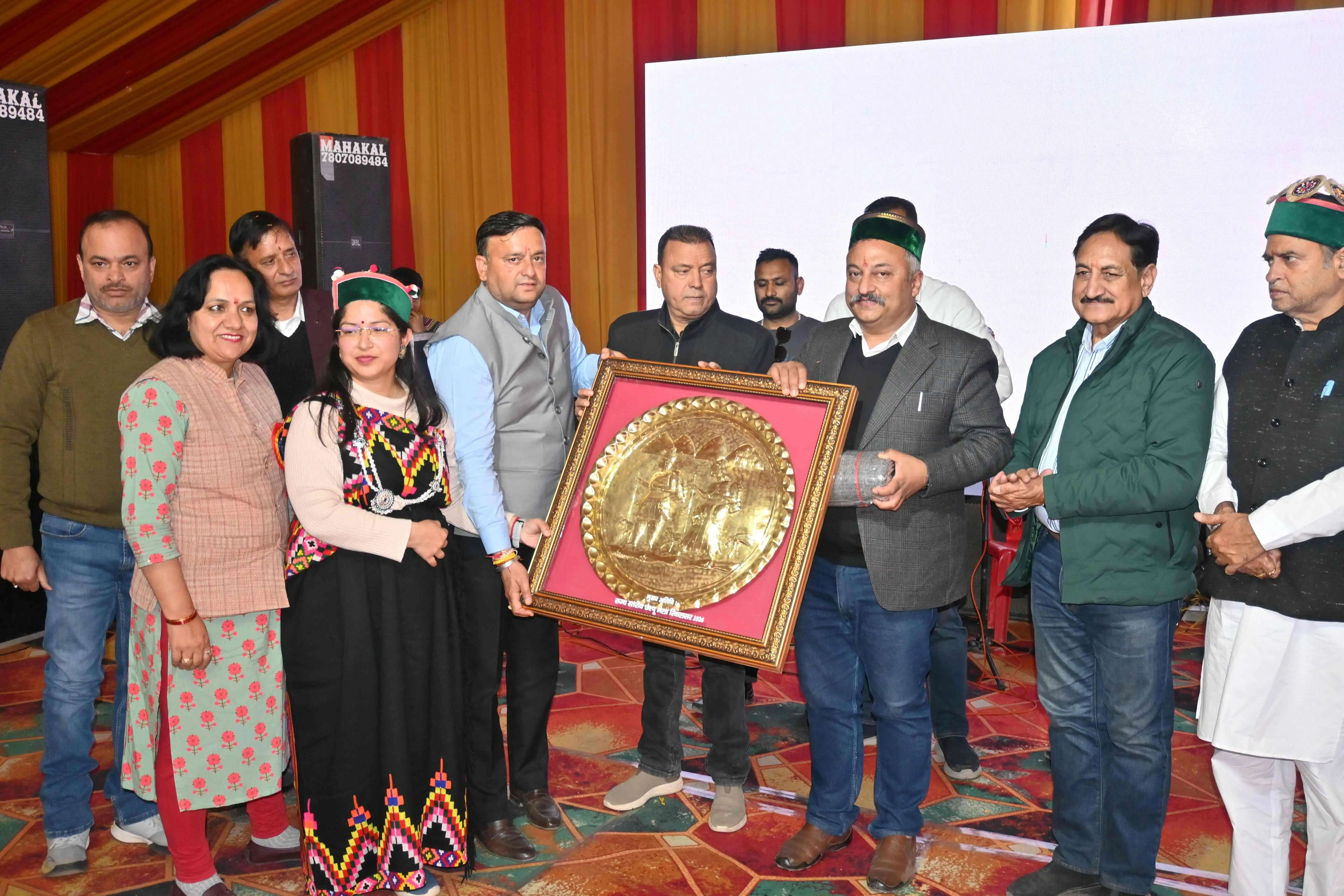 शिक्षा मंत्री रोहित ठाकुर ने किया रिवालसर में तीन दिवसीय राज्य स्तरीय छेश्चू मेले का शुभारंभ