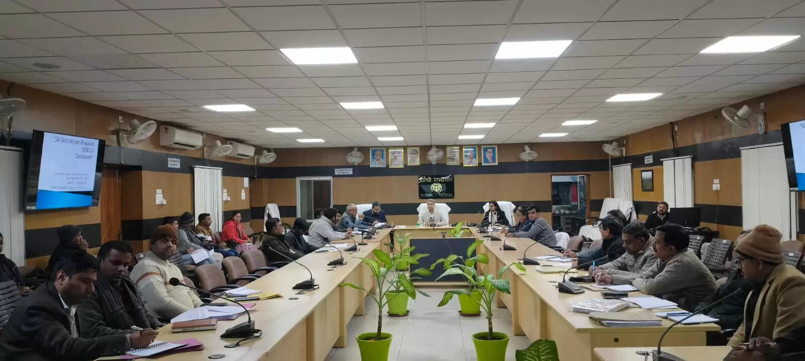 जल संचयन के किए जा रहे कार्यों का पोर्टल पर फीड करने के निर्देश