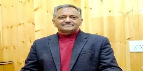 पर्यटकों के लिए हिमाचल सुरक्षित, कुछ घटनाओं से पूरे प्रदेश को न आंकें: नरेश चौहान