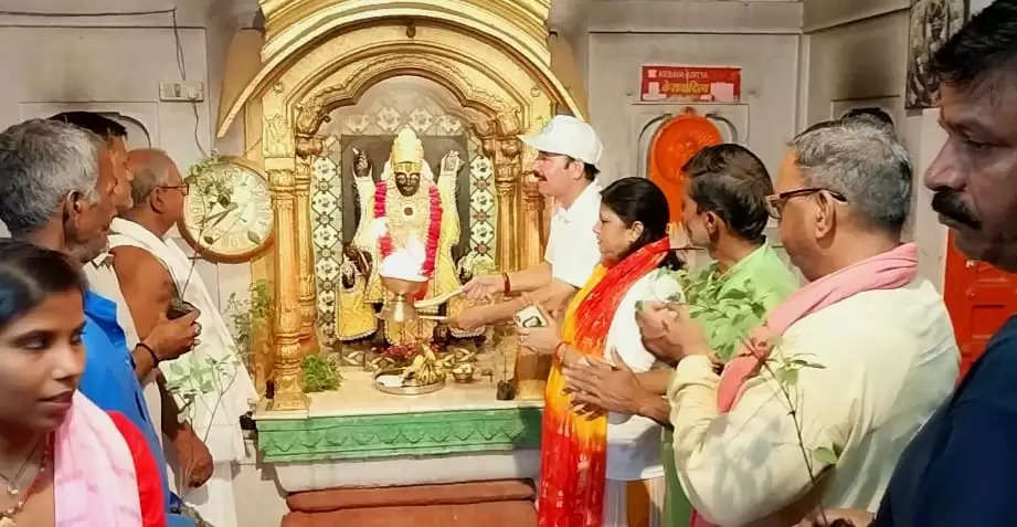 श्री कृष्णजन्माष्टमी पर वैश्विक शांति के लिए आदि केशव की उतारी आरती, माखन मिश्री का भोग