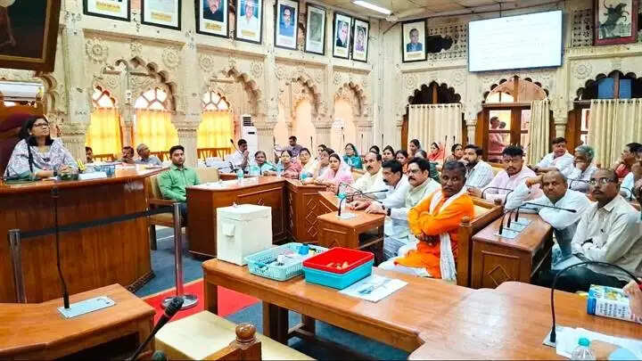 ग्वालियरः नगर निगम की अपील समिति के सदस्य का चुनाव संपन्न, पार्षद ममता तिवारी निर्वाचित घोषित