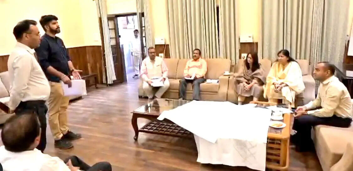 चारधाम यात्रा से पहले हरिद्वार में सीवरेज कार्य पूरा करने के निर्देश