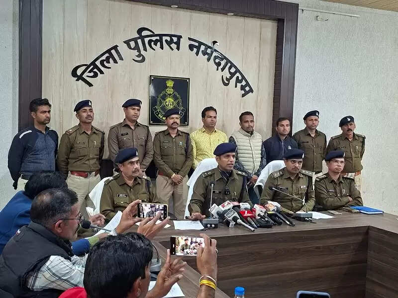 मप्रः फर्जी डॉक्टर बनकर बुजुर्ग-बीमारों से ठगी करने वाले अंतरराज्यीय गिरोह का पर्दाफाश