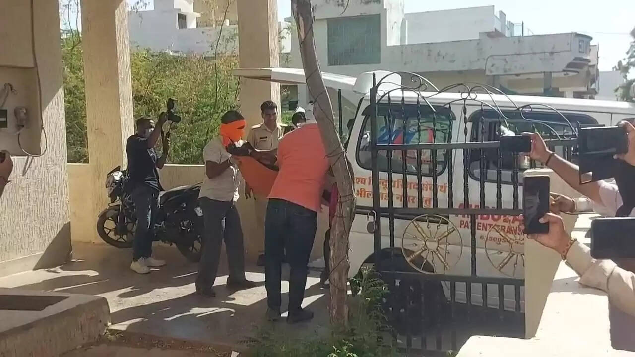 भीलवाड़ा में तीन हत्याओं से सनसनी, मंदिर में बुजुर्ग की हत्या करने वाले के घर दो और शव मिले