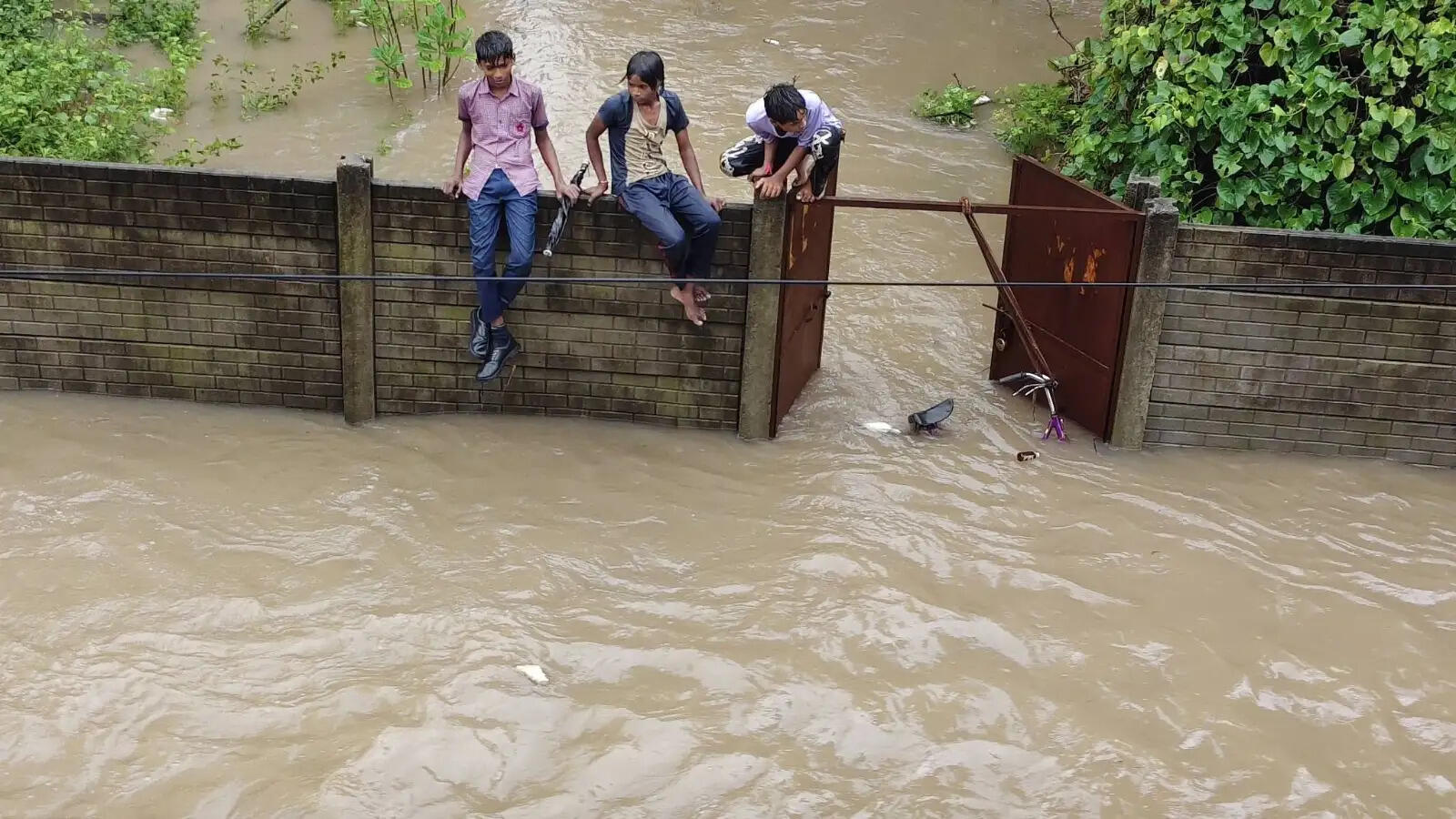 कोरबा में बारिश से कई वार्डों में जलभराव, नाले का गंदा पानी घरों में घुसा