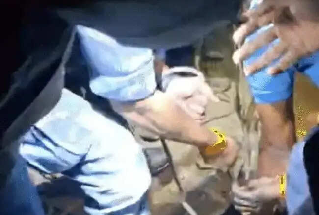 इंदौरः सीवर टैंक में सफाई करने उतरे दो निगमकर्मियों की जहरीली गैस से मौत