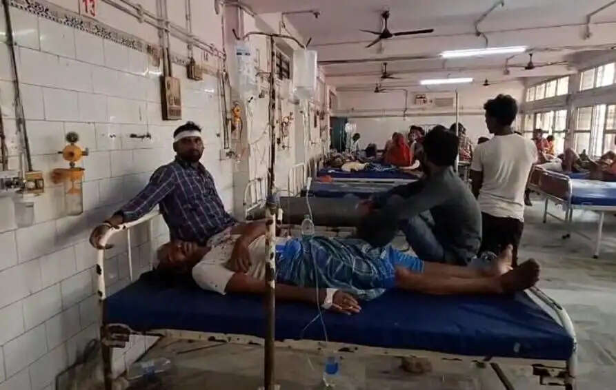 जमीन विवाद में मारपीट, चार लोग घायल