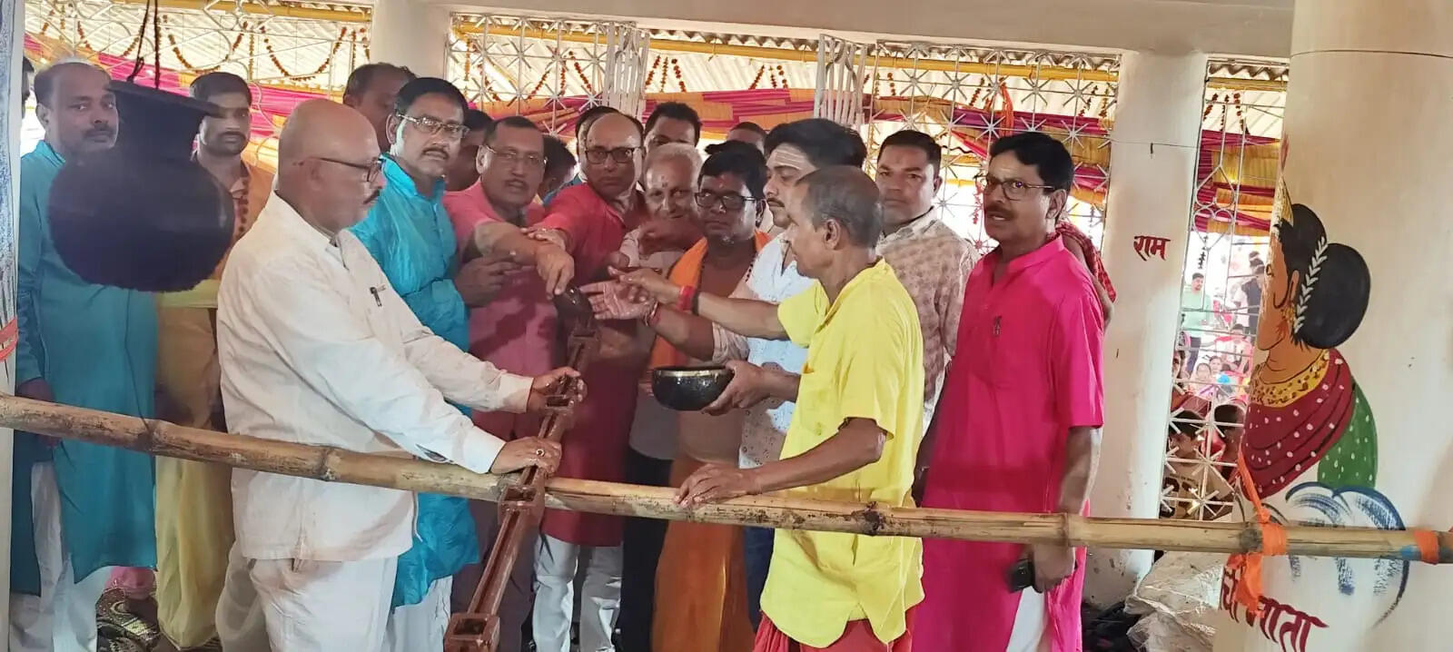 पूर्णाहुति के साथ संपन्न हुआ महाविष्णु यज्ञ