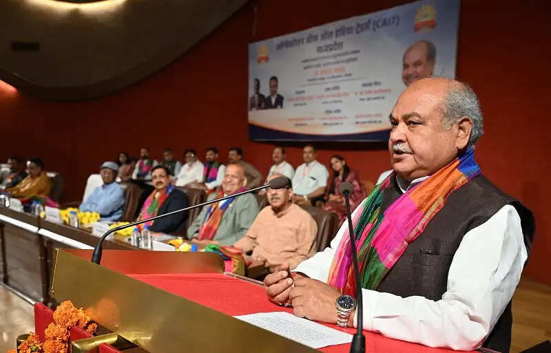प्रधानमंत्री मोदी के संकल्प और व्यापारी समाज के साथ से भारत बनेगा विकसित : नरेन्द्र सिंह तोमर