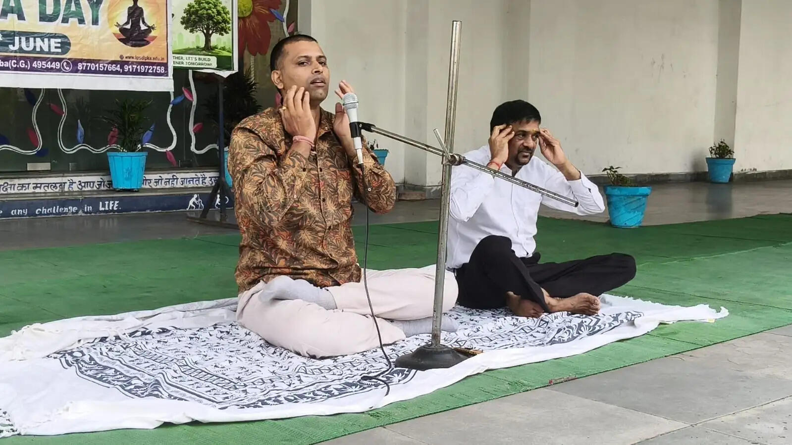 विश्व योग दिवस पर इंडस पब्लिक स्कूल, दीपका में भव्य आयोजन, विद्यार्थियों ने सीखे योग के शारीरिक और मानसिक लाभ