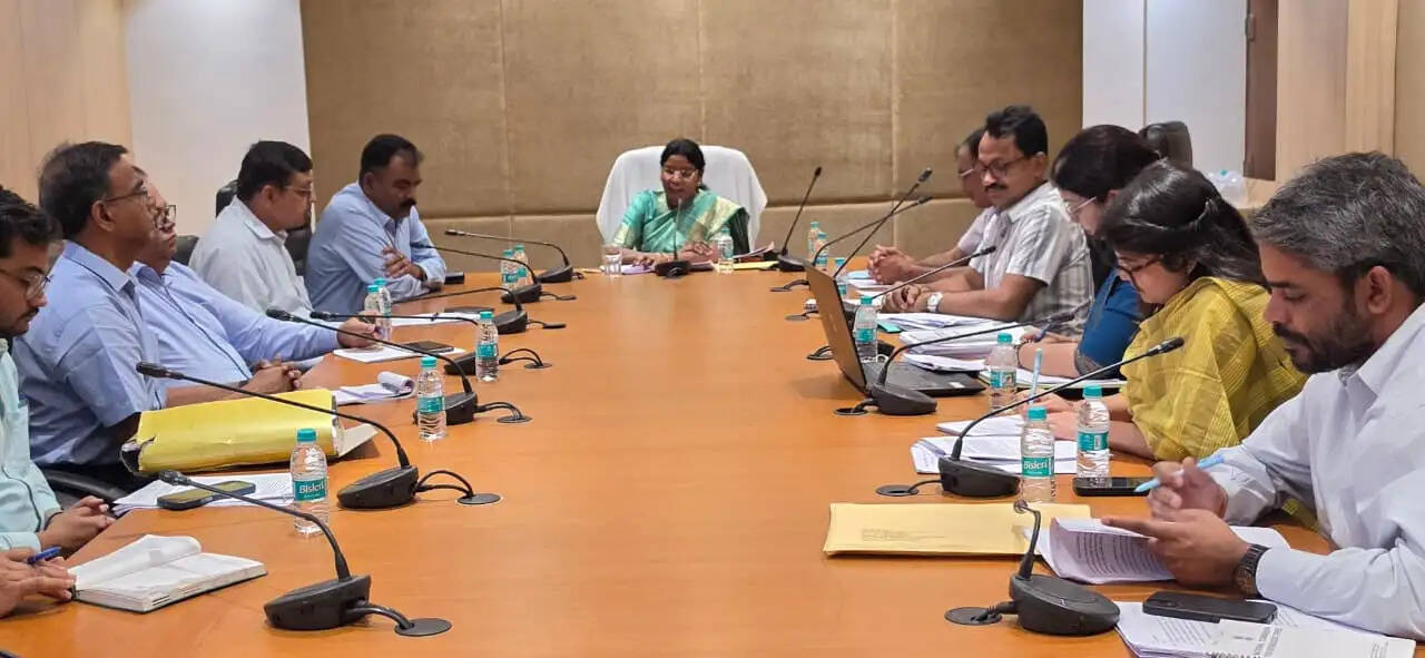 एनसीएसटी की बैठक में हुई 21 मामलों की सुनवाई