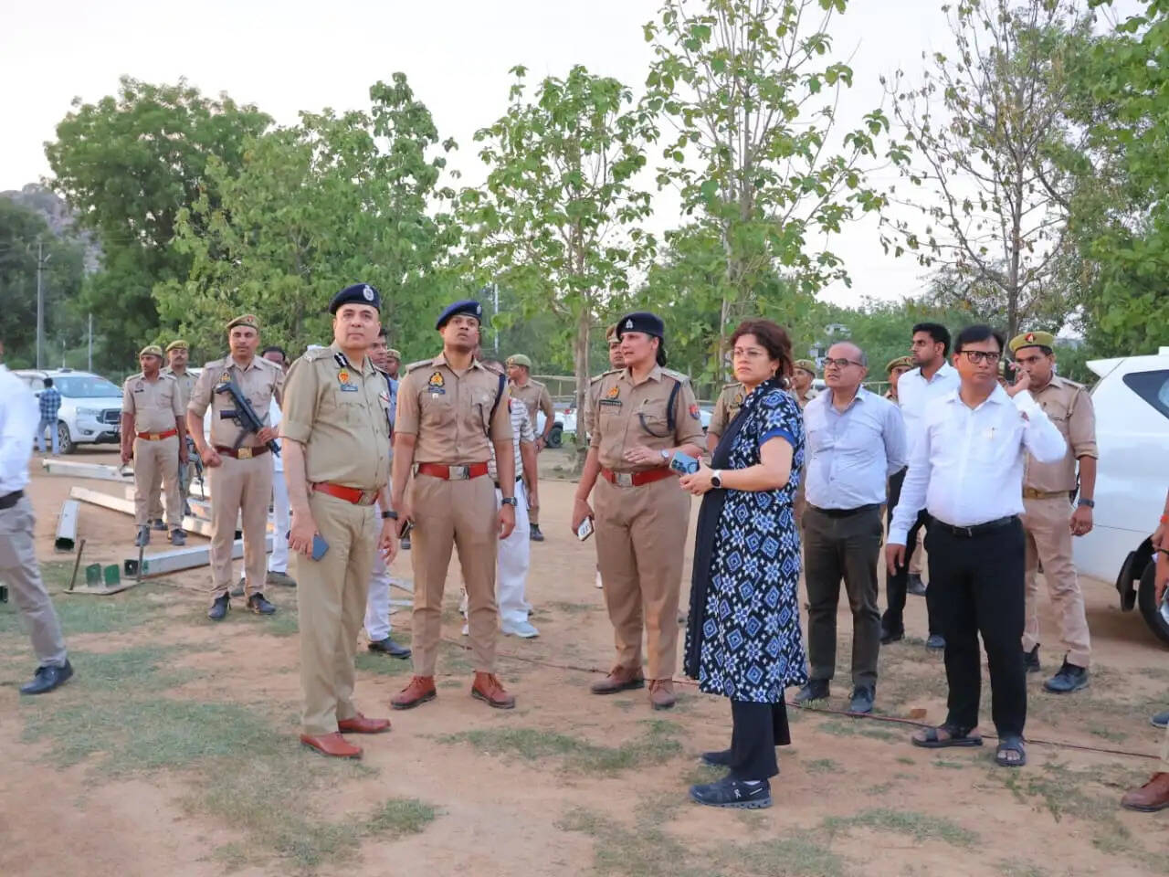 एडीजी ने महोबा में सीएम के प्रस्तावित कार्यक्रम स्थल की सुरक्षा व्यवस्था का लिया जायजा