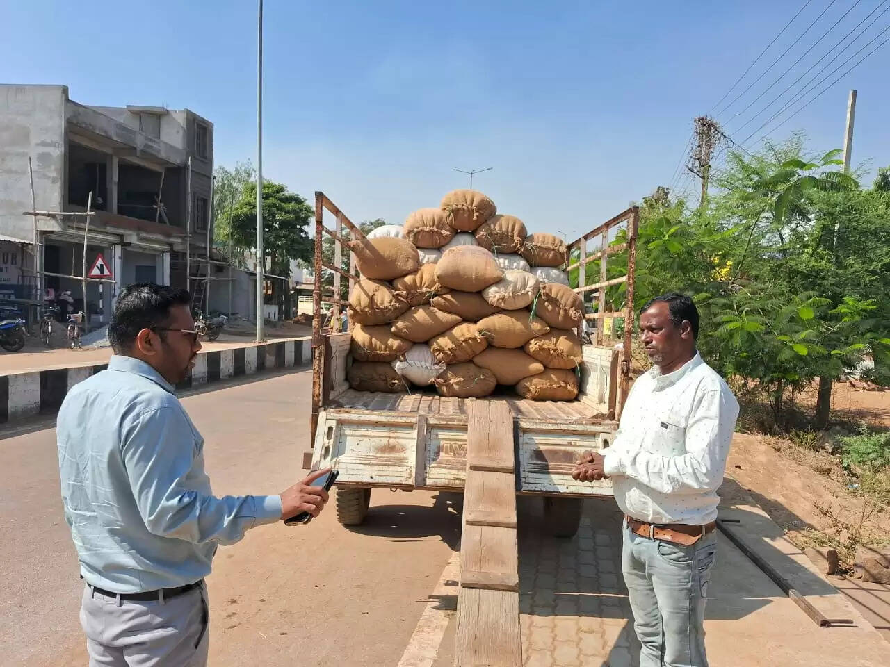 अवैध धान भंडारण व परिवहन पर सख्ती, अब तक दर्ज हुए पकड़े 96 प्रकरण, 4,316.90 क्विंटल अवैध धान जब्त
